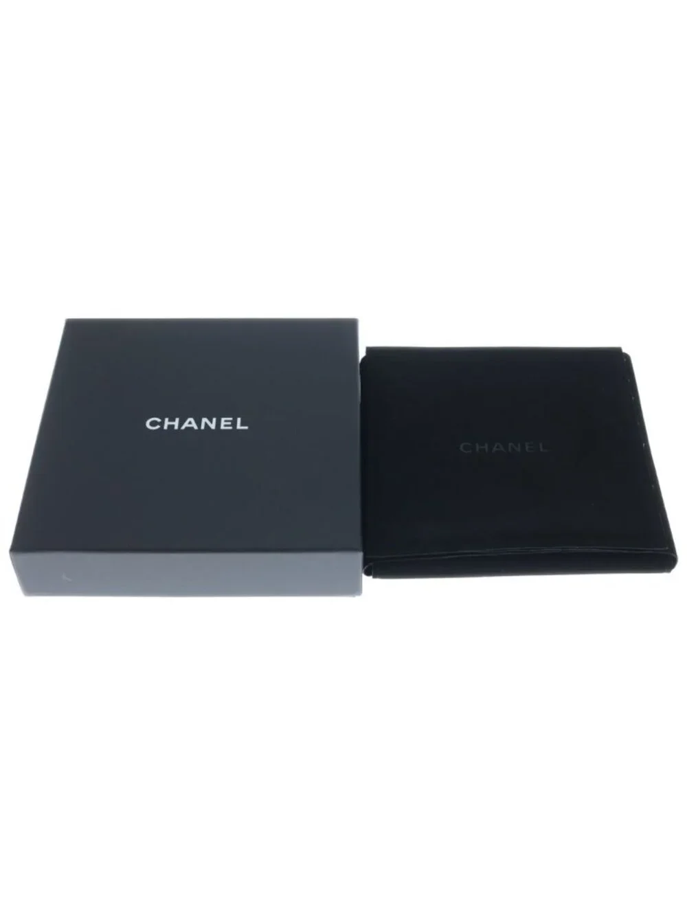 Chanel CC Logo Faux Pearl Rhinestone Leather Chain Necklace Choker Silver